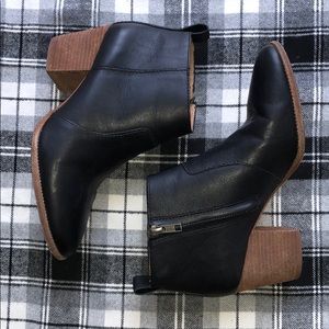 Madewell Brenner Black Leather Bootie